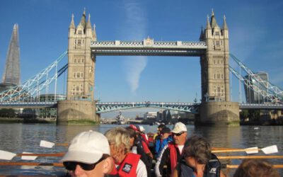 Fünfundzwanzigtausend Ruderschläge auf der Themse im Kirchboot – 2015